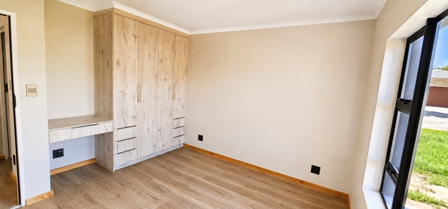 4 Bedroom Property for Sale in Aston Bay Eastern Cape